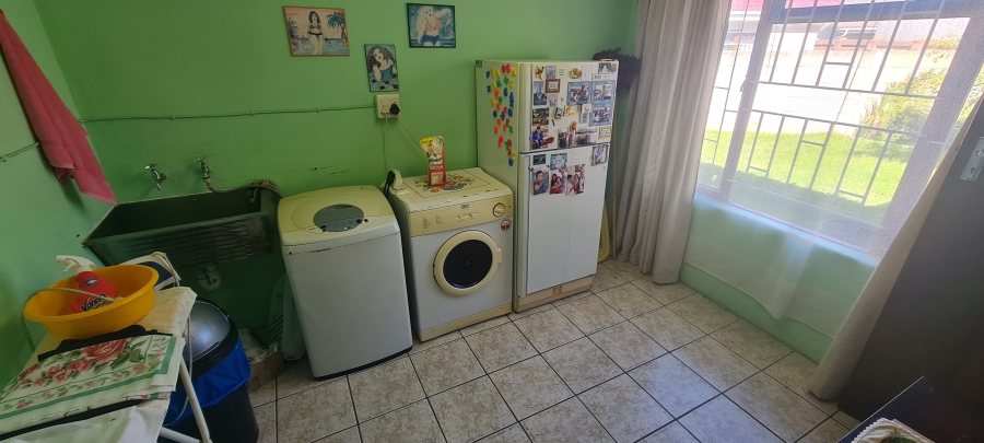 3 Bedroom Property for Sale in Heiderand Western Cape